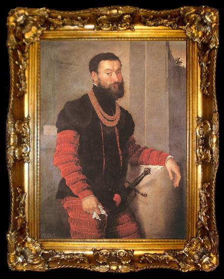 framed  MORONI, Giovanni Battista Portrait of a Soldier sg, ta009-2